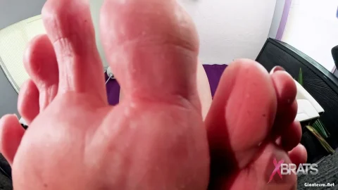 Bratty Foot Girls – Natasha Ty My Date SHRUNK