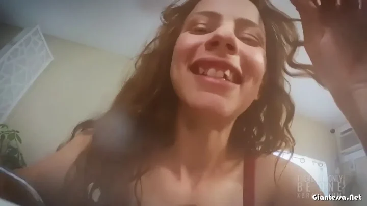 Bratty Foot Girls – There Can Only Be One Luna Sfx