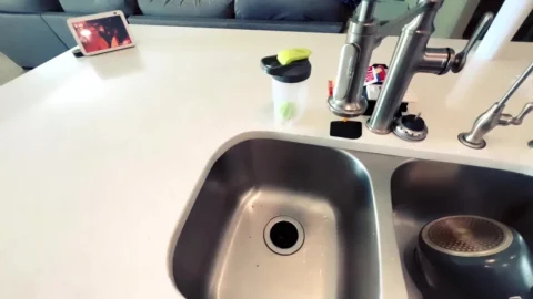 Drea xoxo – Cleaning House
