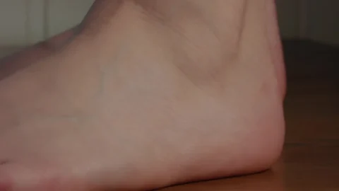Giantess Alina – Ultra Micro squeeze VFX SFX
