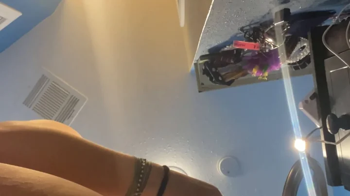 Larger Than Life – Check out this unaware clip starring Maddi