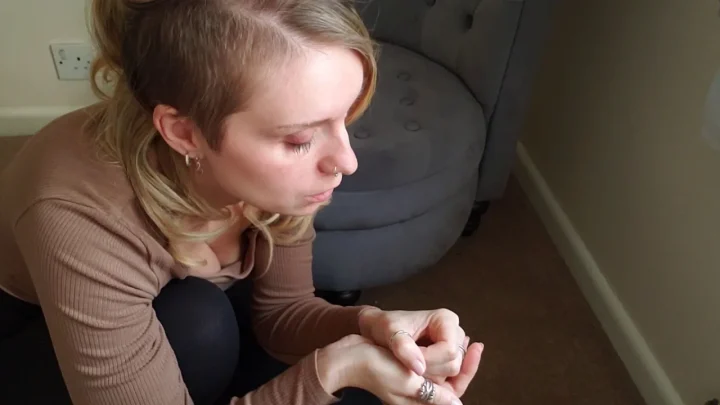 Lexi Snow – Giantess Proves Control