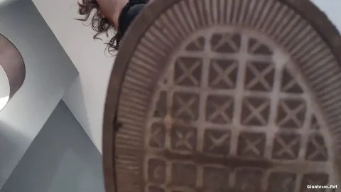Maxima – Giantess s sneakers worship