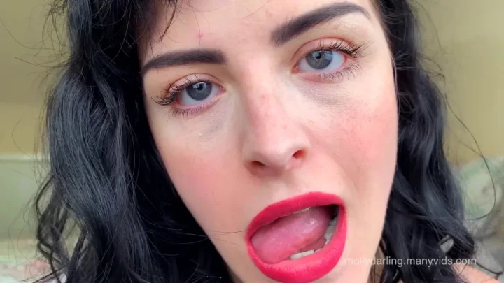 Molly Darling – Giantess Teases and Eats You – Vore