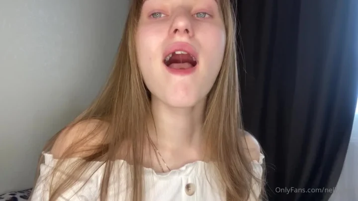 Nelly Giantess – Vore With Gummy Bears