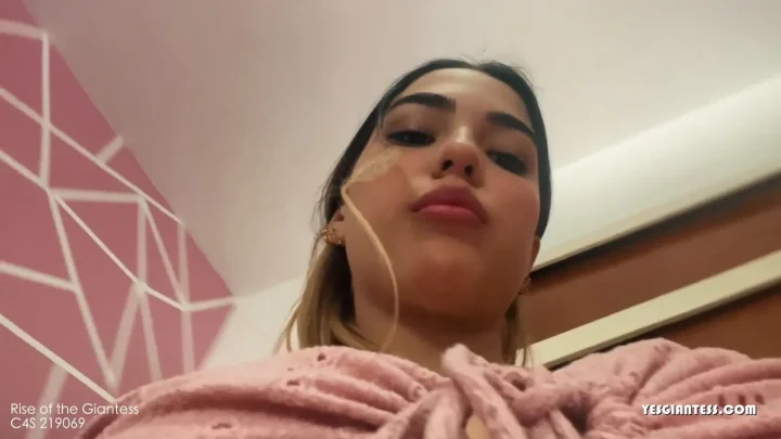 Rise Of The Giantess – Gabriela Gotcha!