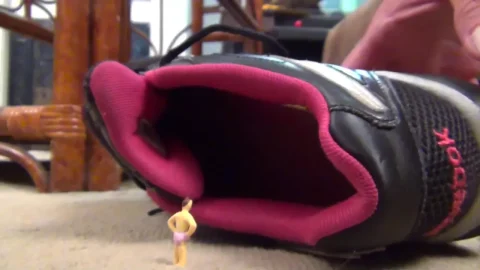 Southern Giantess – Rebel Gets Revenge On Tiny Step Son