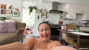 Chase Layne – Giantess foot ass and mouth tease