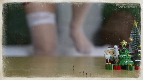 Jamie Feet – Christmas Present