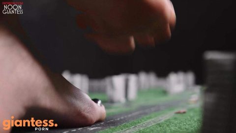 Noon Giantess – No mercy no escape just her skirt and their doom premium