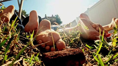 WorldUnseenFilms – 3 Girls Relaxing