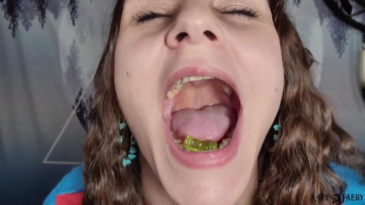 Katy Faery – Captain Katy Devours Shrunk Bad Guys