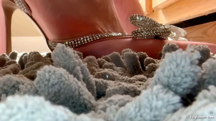 WorldUnseenFilms – Lost in the Rug Series Pretty in Pink