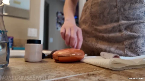WorldUnseenFilms – Makeup Time