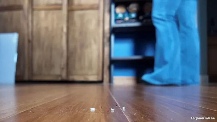 WorldUnseenFilms – Specks