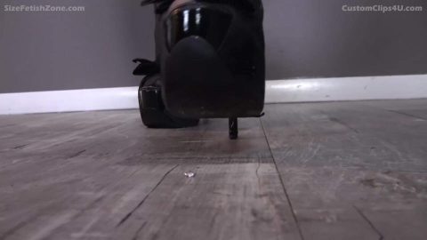Media Impact Customs – Real Estate Agent Finds Tiny Man CL