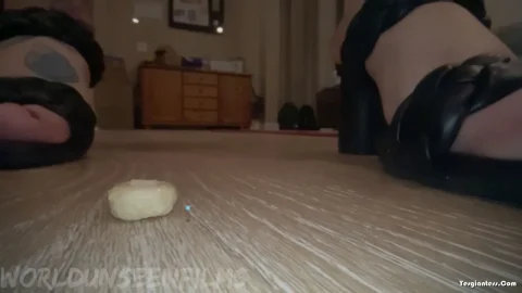 WorldUnseenFilms – Cheerio on the Floor